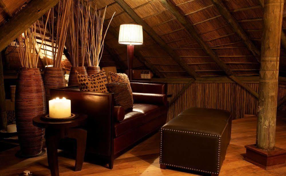 Serena Mivumo River Lodge Mkalinzu Eksteriør billede